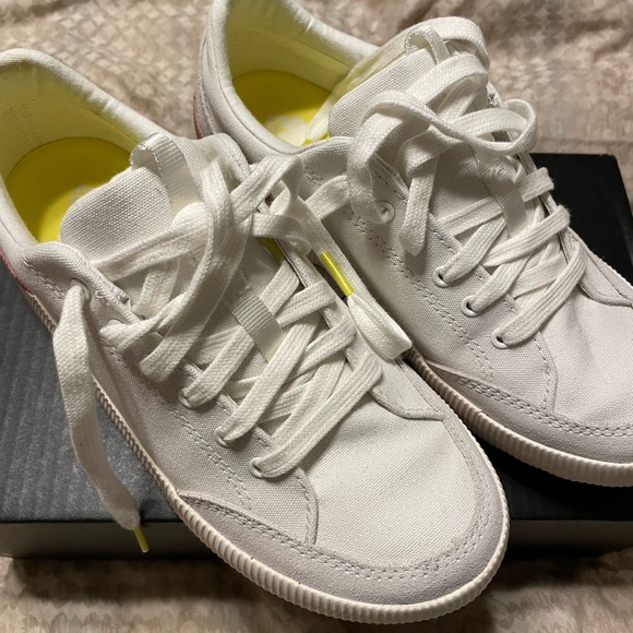 Sorel Out N About Classic Sneaker - Picture 5 of 5